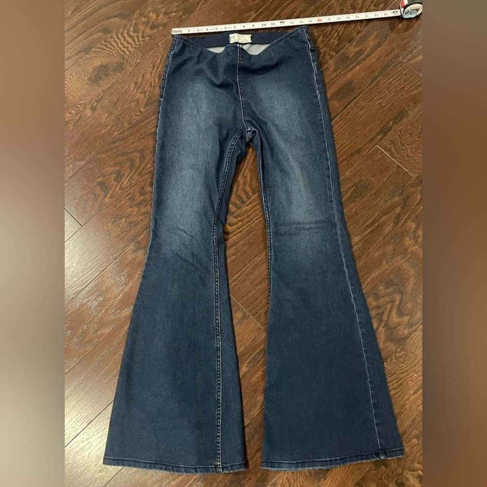 We The Free/Free People Penny Pull On Flair Jeans size 30 Boho Coastal Cowgirl - Picture 15 of 16